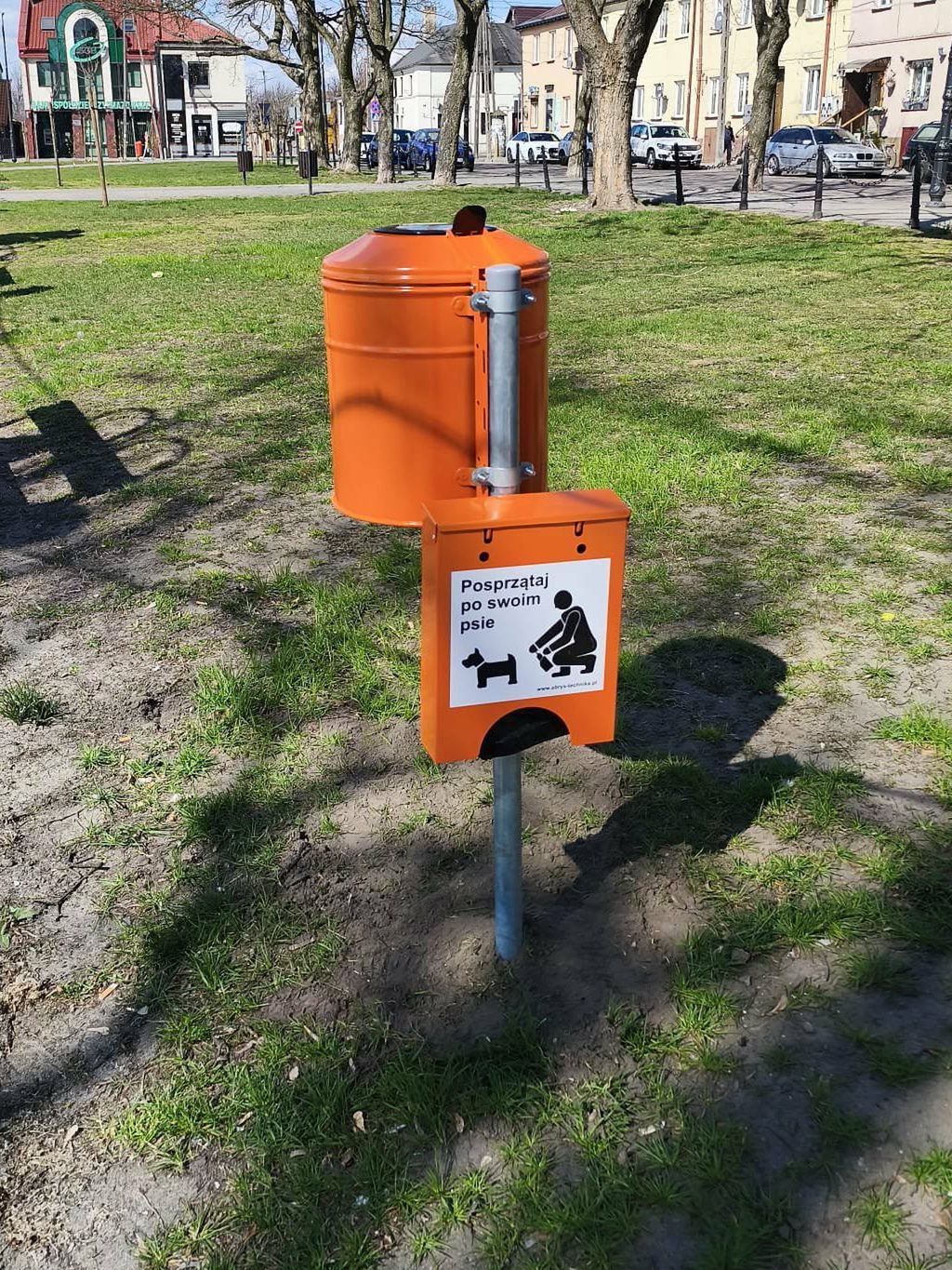 Nowe kosze na psie odchody w Drobinie!