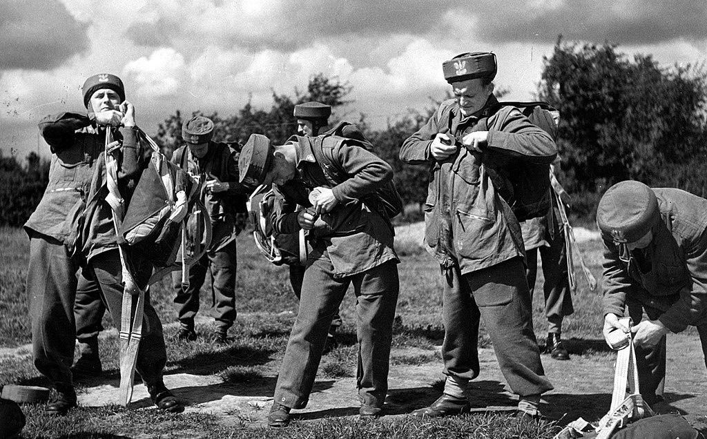 Polacy pod Arnhem. Bohaterowie, których nazwano tchórzami