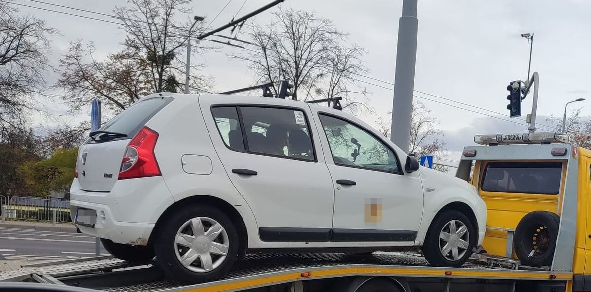 Świadczył usługi przewozu osób bez uprawnień, niesprawnych samochodem