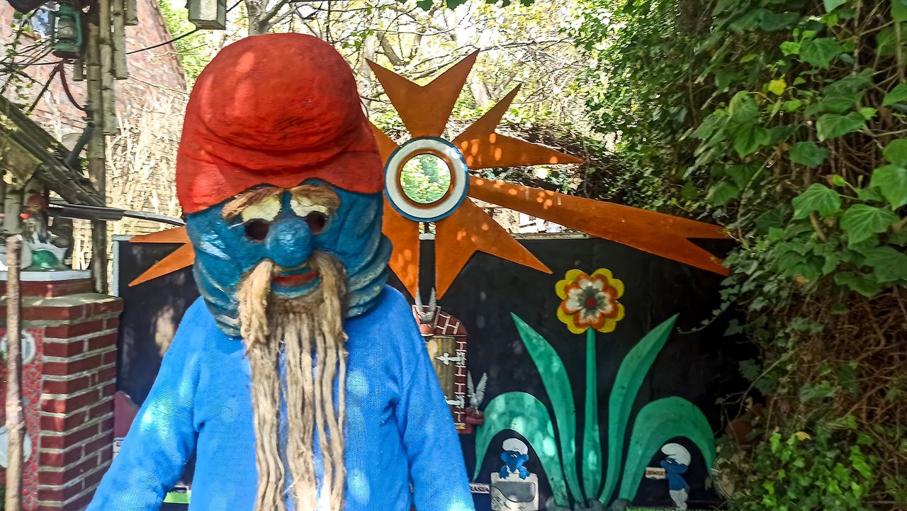 Wioska Smerfów w Byszewicach – bajkowa atrakcja, która zachwyca od lat