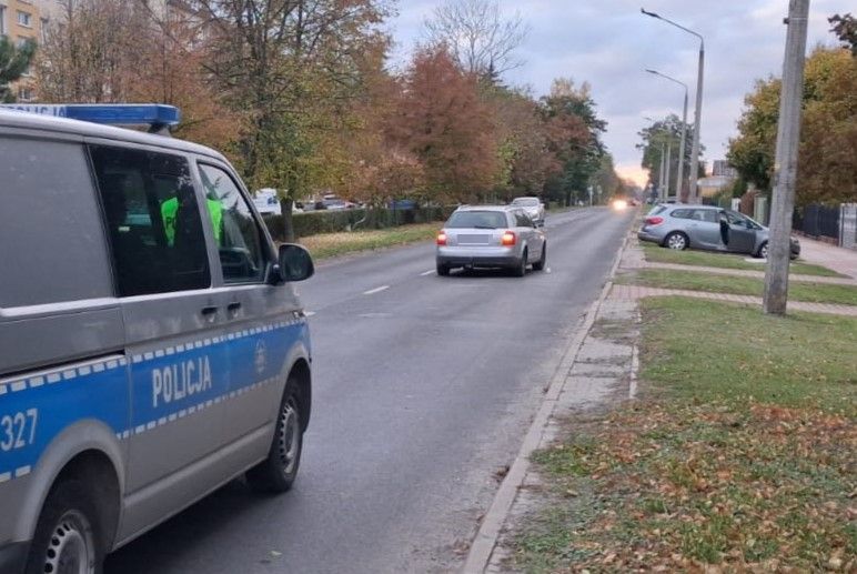 Krasnystaw: 74-letni pieszy potrącony na ul. Okrzei. Policja: mężczyzna był nietrzeźwy