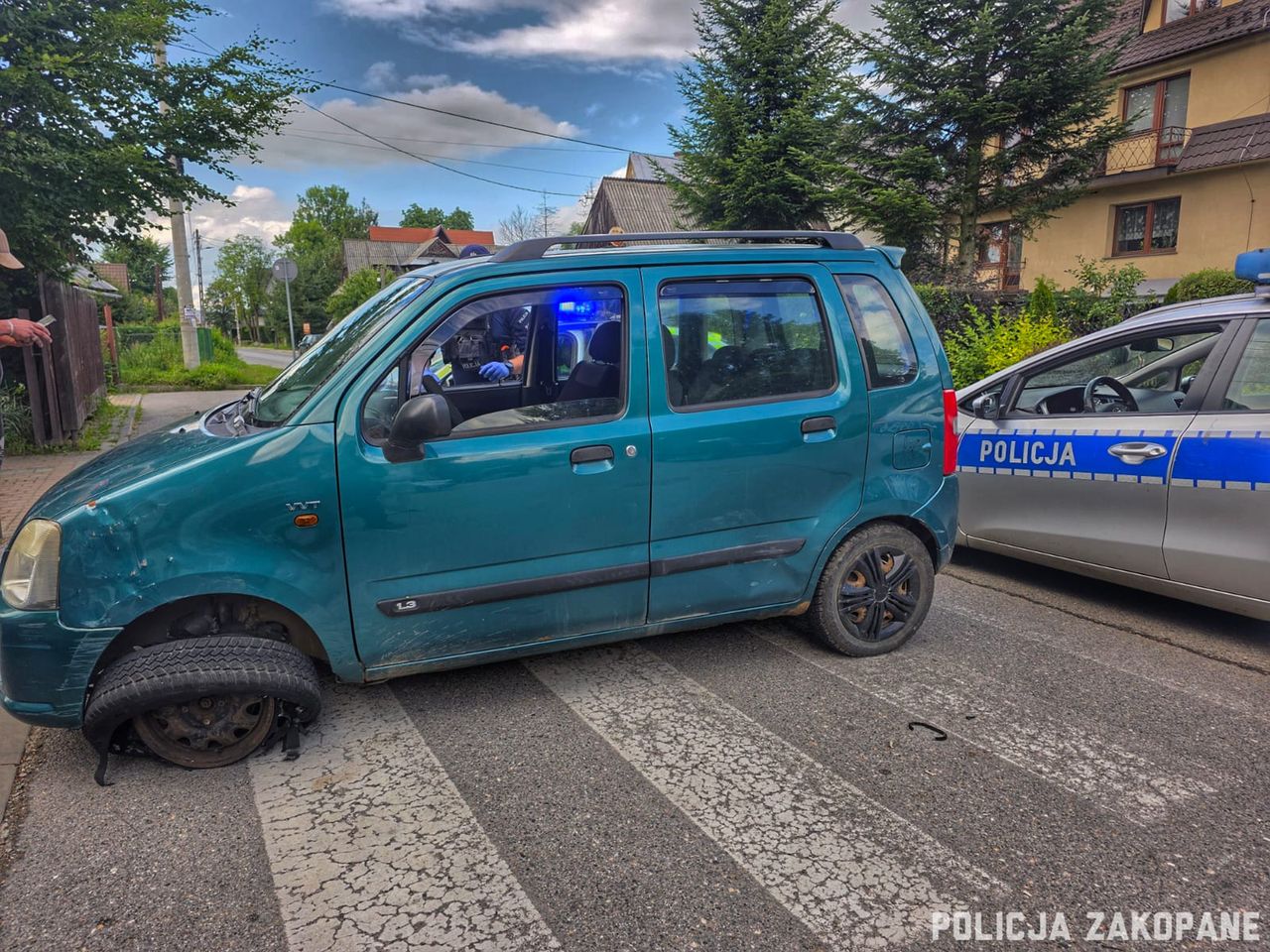 Pijana kobieta jechała na feldze po alkohol