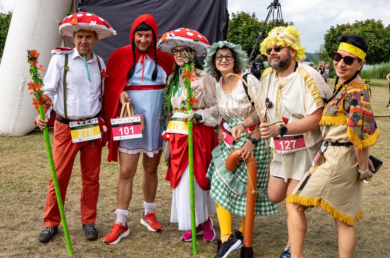 Barbie, Faraon i Królewna Śnieżka na trasie biegu! Tak wyglądał Bieg Filmowy w Wałczu