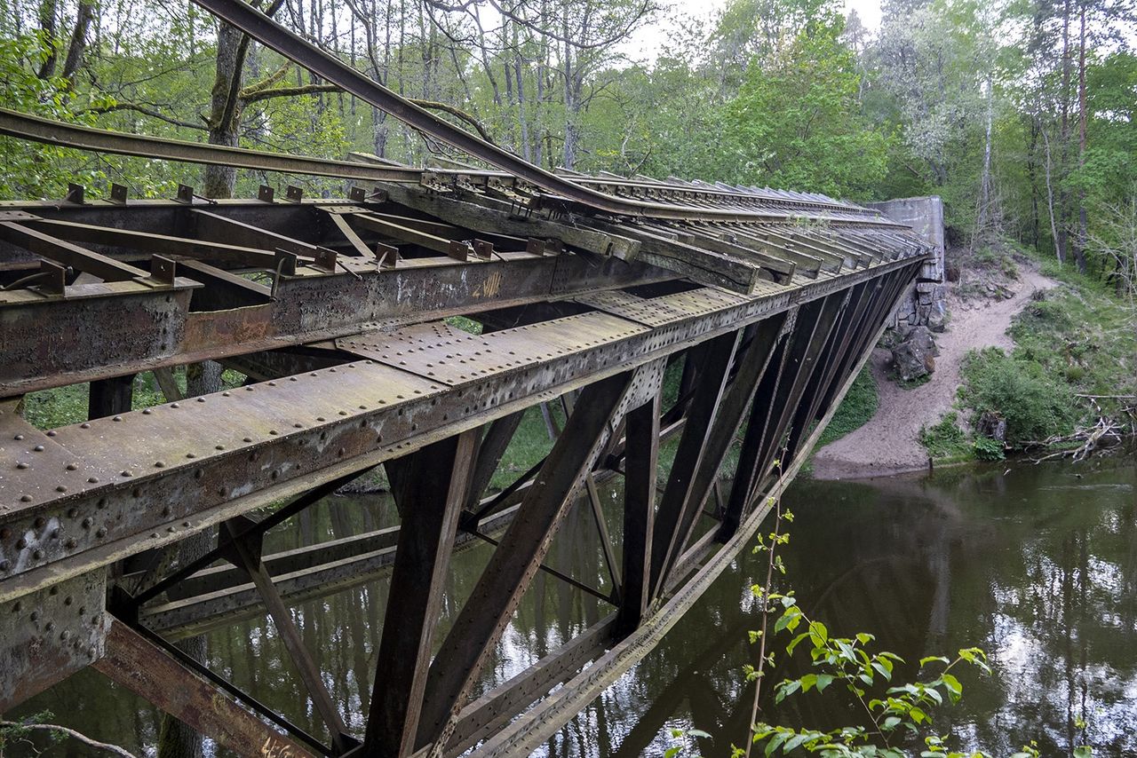 Zapomniany most nad Gwdą — świadek historii i perełka dla odkrywców