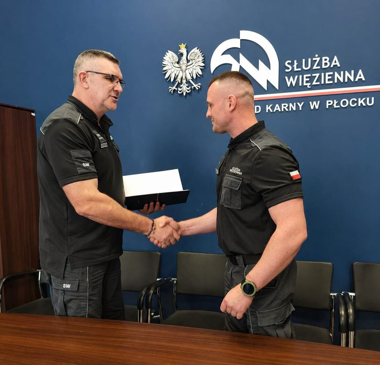 Bohaterska postawa funkcjonariusza z Płocka – uratował życie podczas próby samobójczej