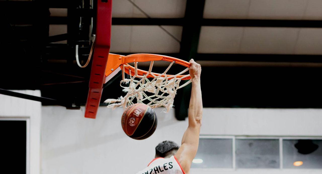 Niewiarygodny zwrot akcji w Poznaniu. Enea Basket II wypuściła zwycięstwo z rąk