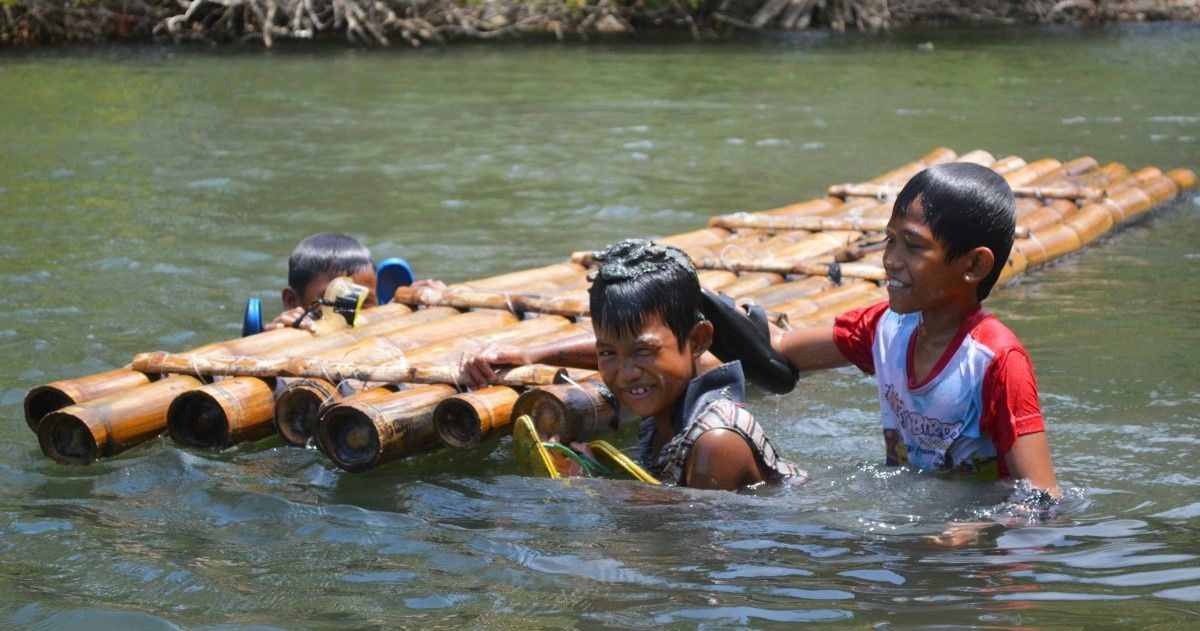 Ich jacht zatonął. Przeżyli na tratwie 118 dni