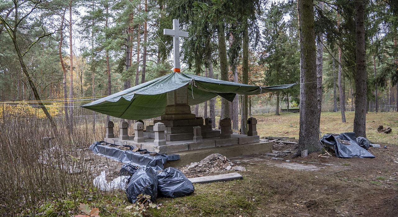 Trwają renowacje zabytkowych cmentarzy