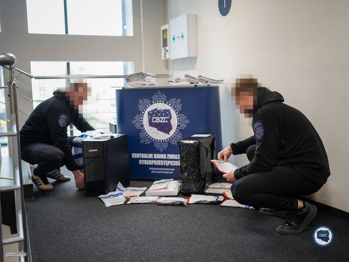 Nieletni podejrzani o udział w atakach DDoS. CBZC ustaliło siedem osób