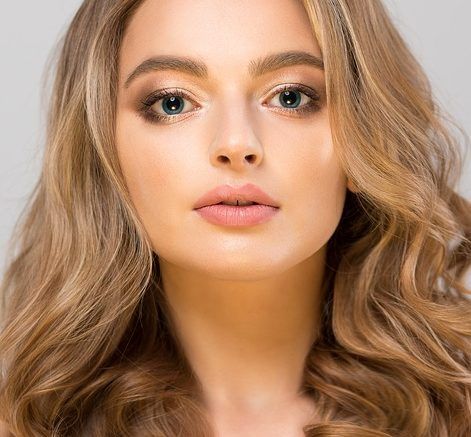 3 czynniki, które sprawiają, że twoja skóra szybciej się starzeje