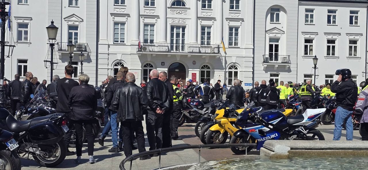 Auto Fara 2026 w Płocku – święto kierowców, modlitwa o bezpieczną jazdę i poświęcenie pojazdów!