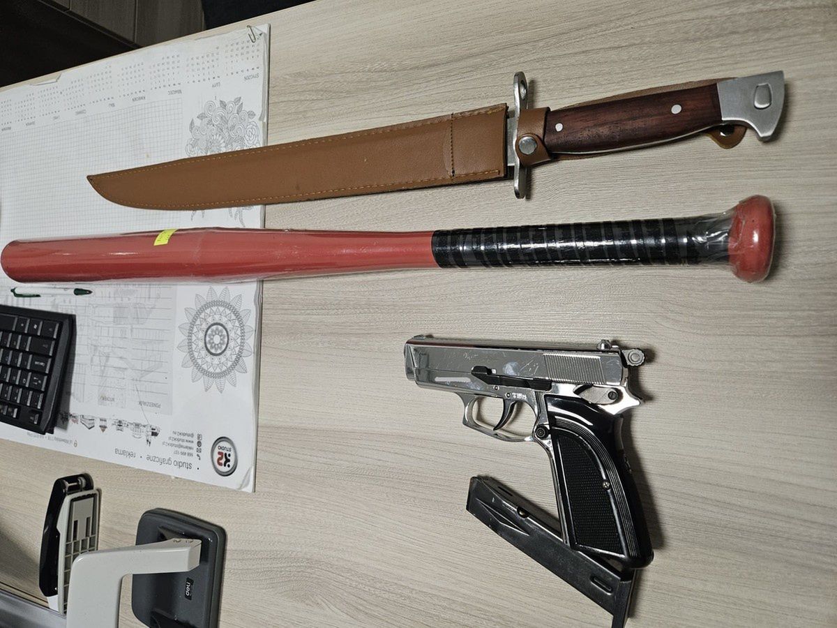 Sensacyjna akcja w Pile: 41-latek z narkotykami i bronią w rękach policji!