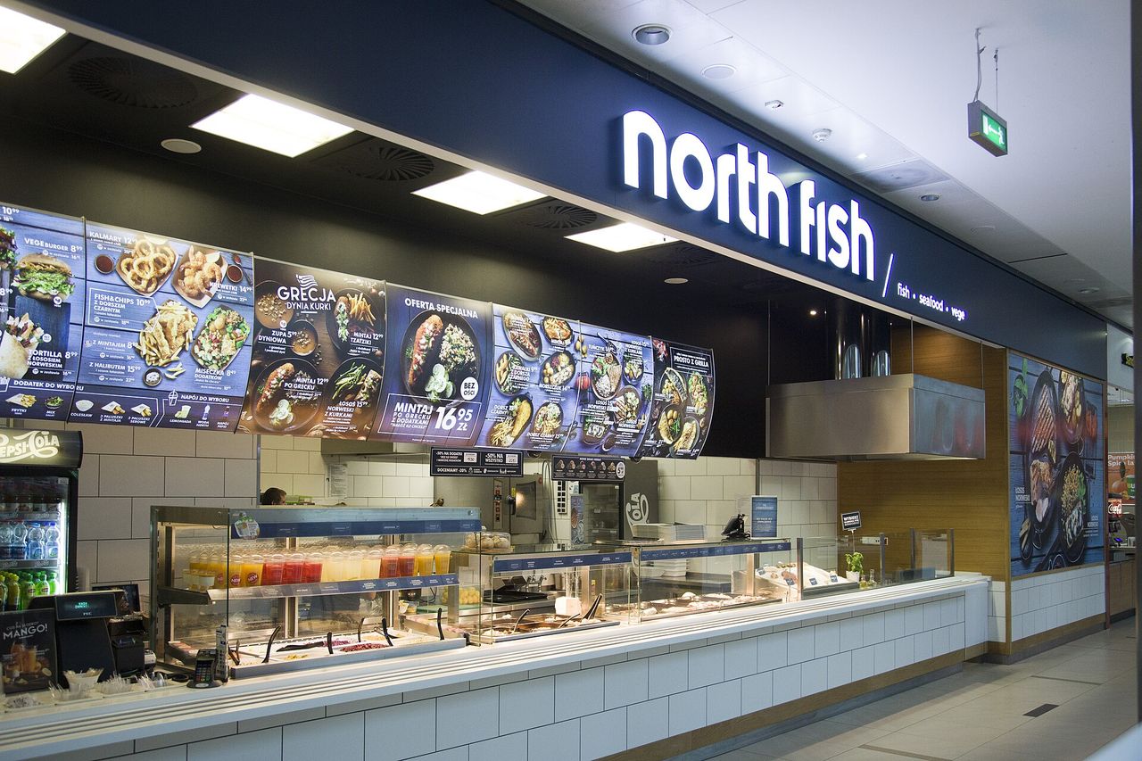 Upadek znanej sieci restauracji. North Fish i John Burg w kryzysie, setki osób zagrożonych utratą pracy