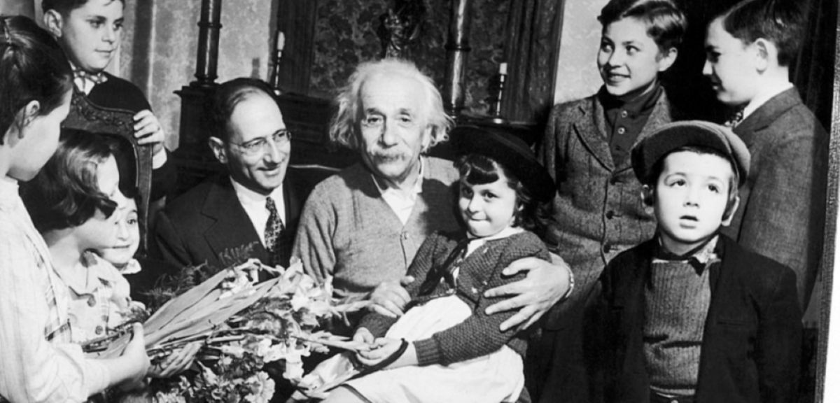 Albert Einstein. Wybitny fizyk, przeciętny mąż, niedoszły skrzypek