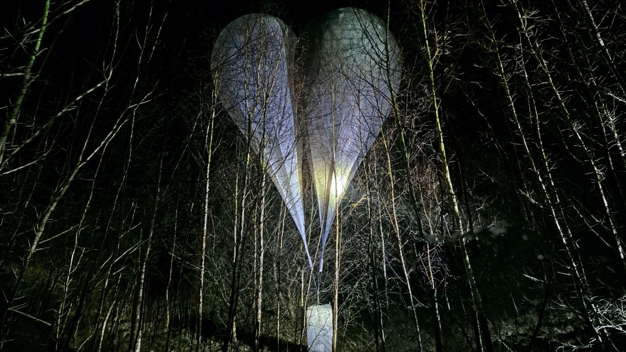 Balony zamiast ciężarówek. Służby rozbiły nietypowy szlak przemytniczy papierosów