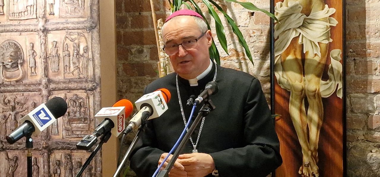 Dyspensa od postu w piątek 1 maja 2026 – co oznacza dekret biskupa płockiego?