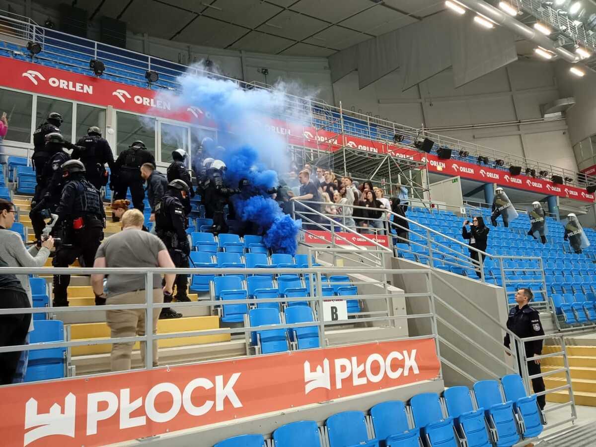 Ćwiczenia służb w Płocku. Scenariusz jak z prawdziwego meczu