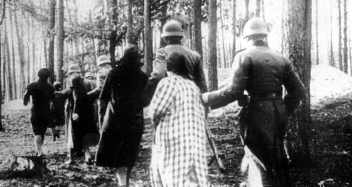 Niemcy spalili wieś za pomaganie Żydom. Tragedia Cisiów (1943)