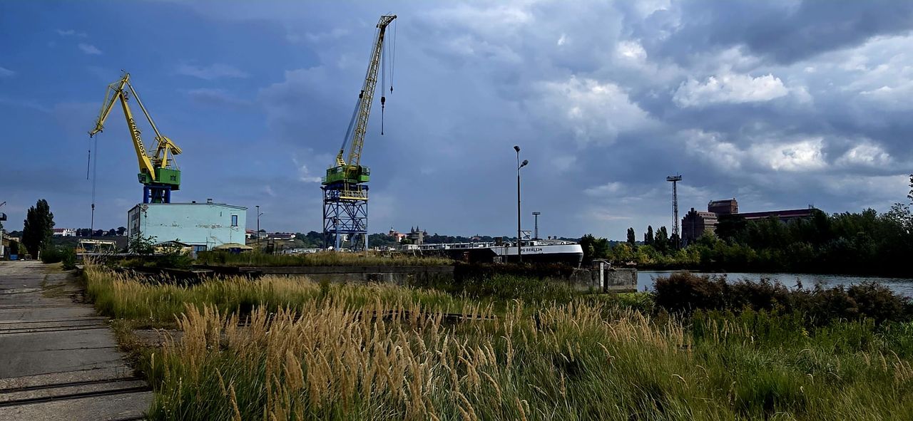 Burzliwa sesja rady miasta. Wyjaśniano kwestie płockiej stoczni!