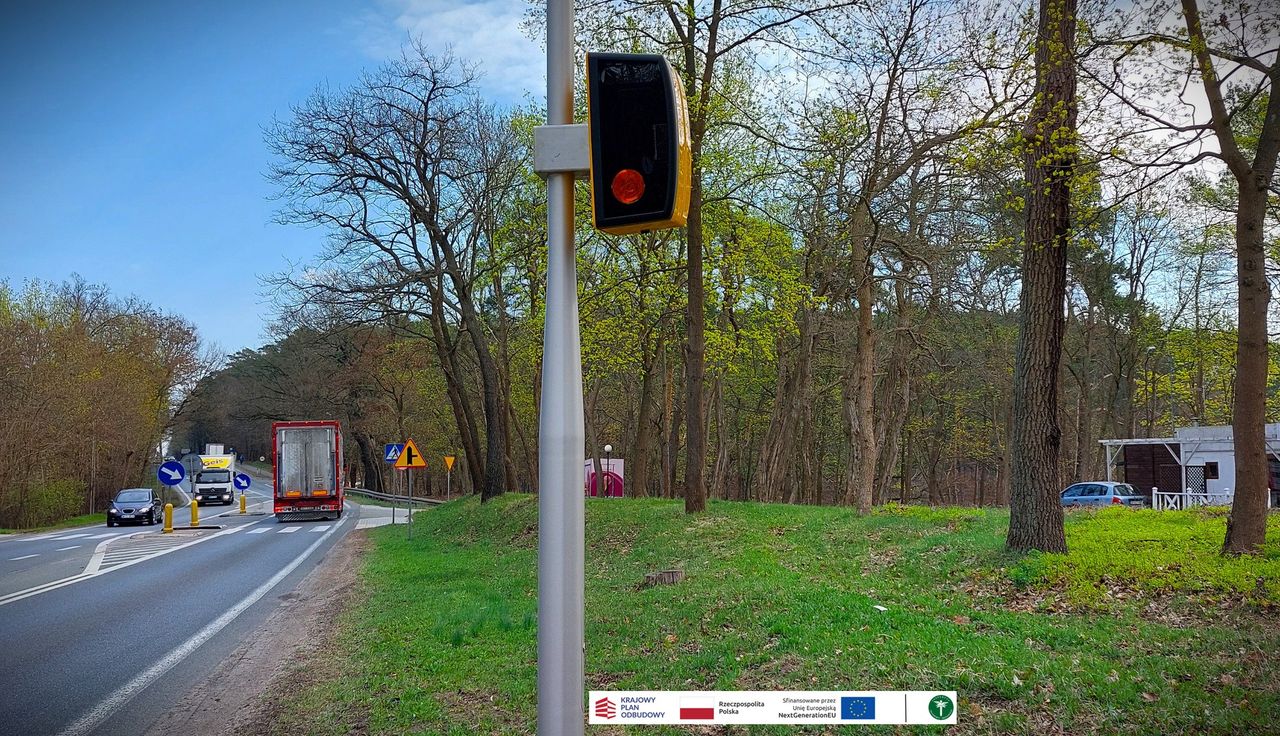 Nowy fotoradar w Grabinie na DK60 już działa. Kierowcy muszą zwolnić!