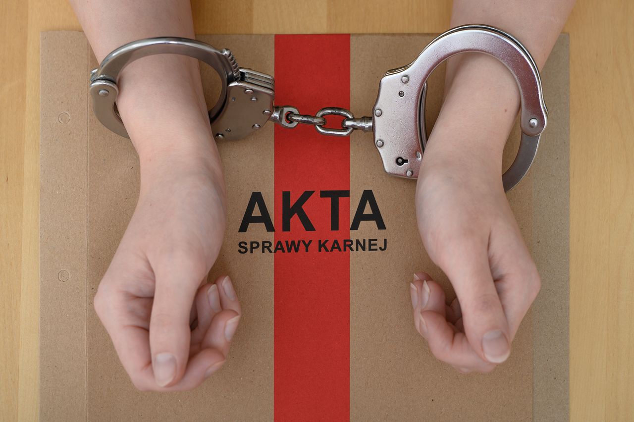 68-latek złamał dożywotni zakaz prowadzenia pojazdów. Sąd skazał go na więzienie