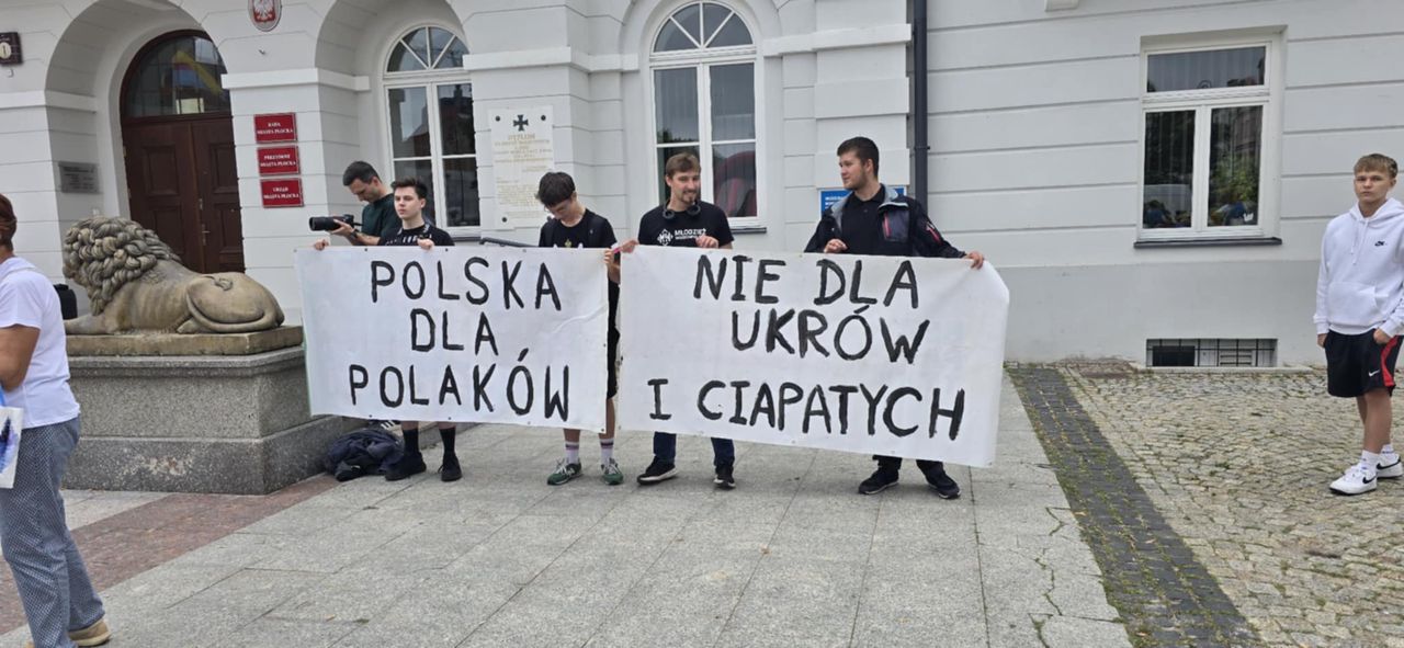 Lewica Płock komentuje sobotni protest "Stop migracji" zorganizowany przez Konfederację