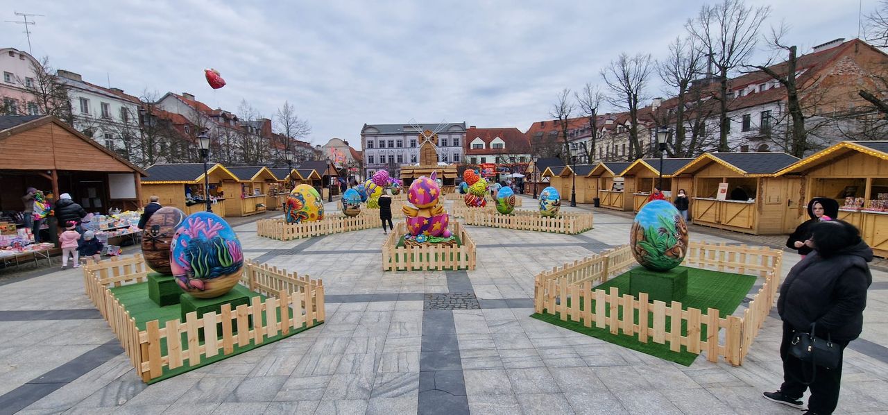 Festiwal Pisanek. Stary Rynek w Płocku zmienił się w wielkanocną przestrzeń pełną atrakcji!