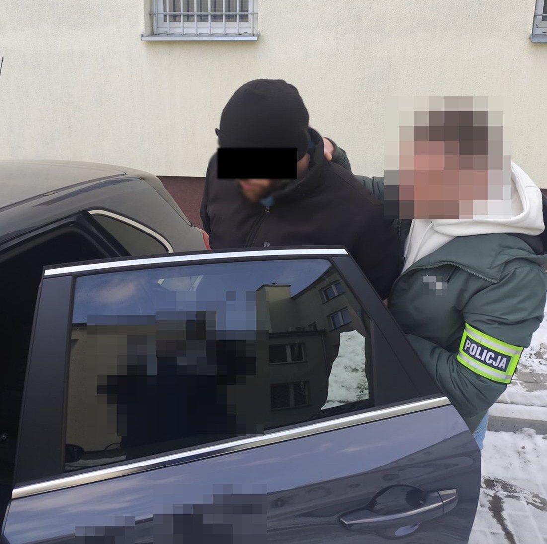 41-latek zatrzymany za posiadanie amfetaminy. Usłyszał zarzuty w warunkach recydywy