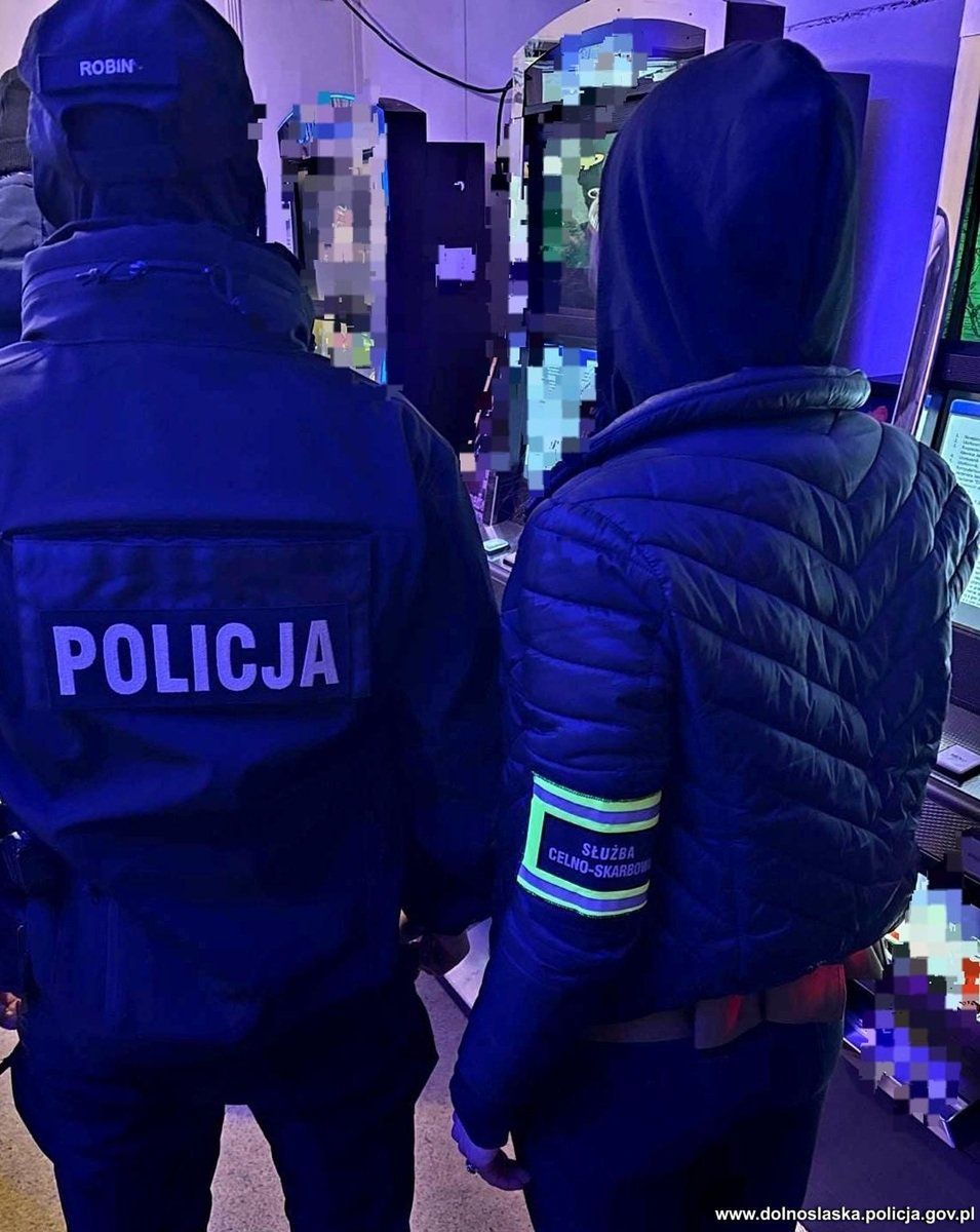 Nielegalna ruletka w Legnicy rozbita – policja i celnicy likwidują hazardowy punkt