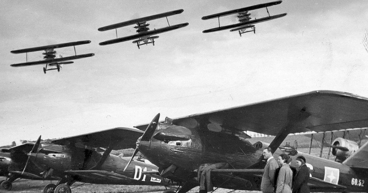 Pierwsi polscy piloci. Bohaterowie, o których zapomniano