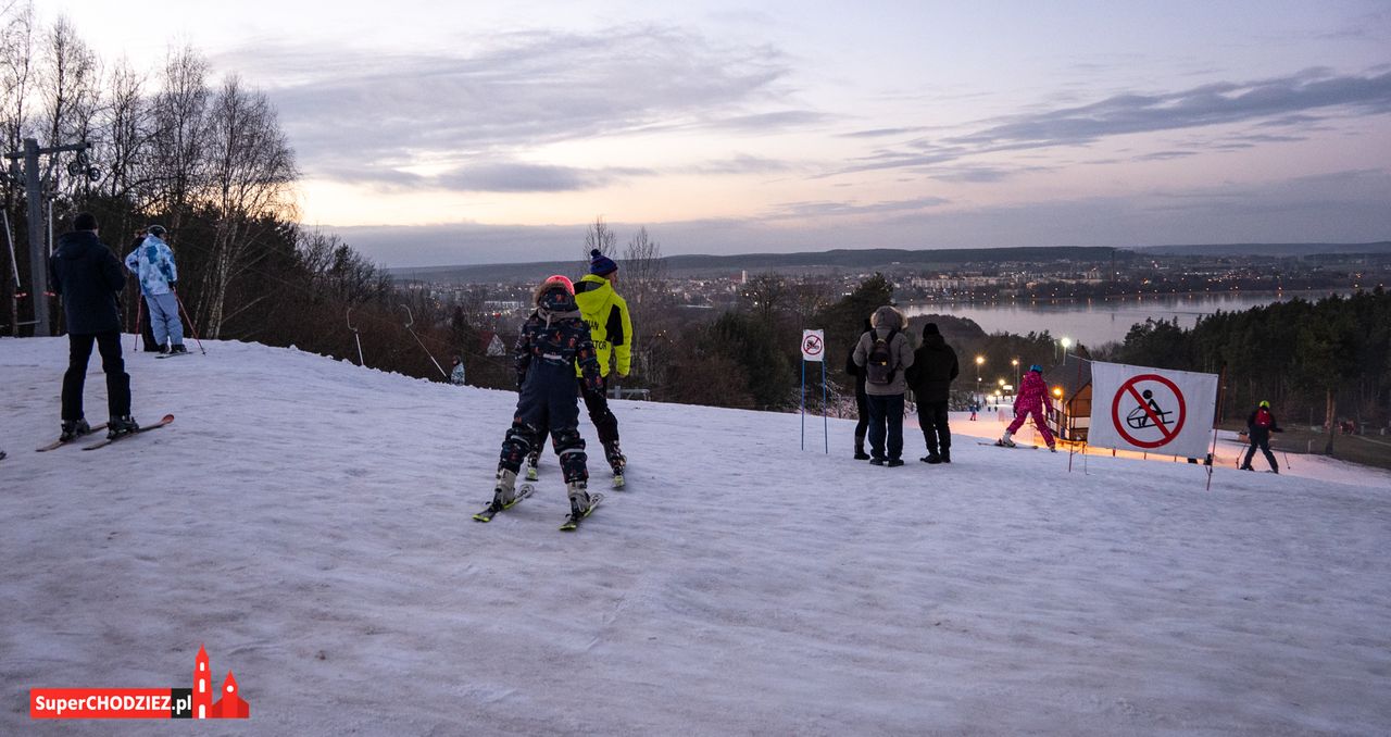 Chodzież: Dziś ruszył stok narciarski. Chętnych nie brakowało