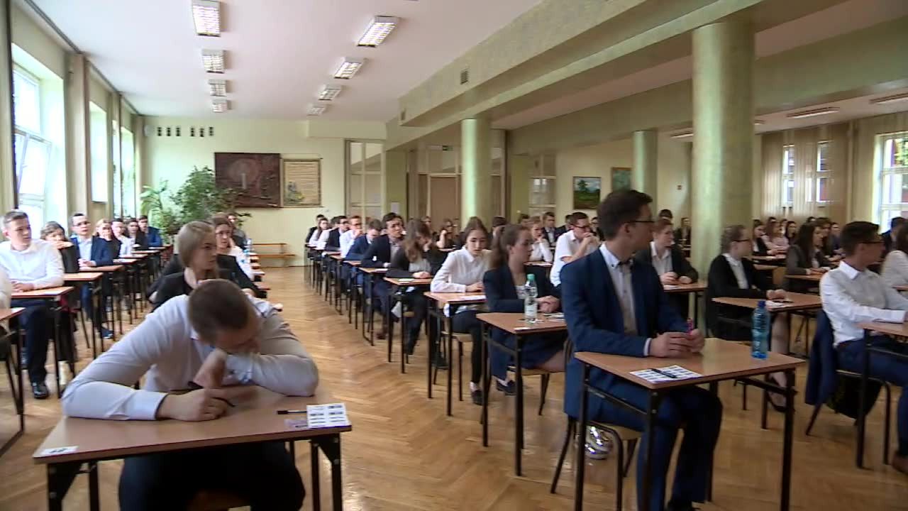 Nowa matura 2026. Zmiany w ortografii, lekturach i językach obcych