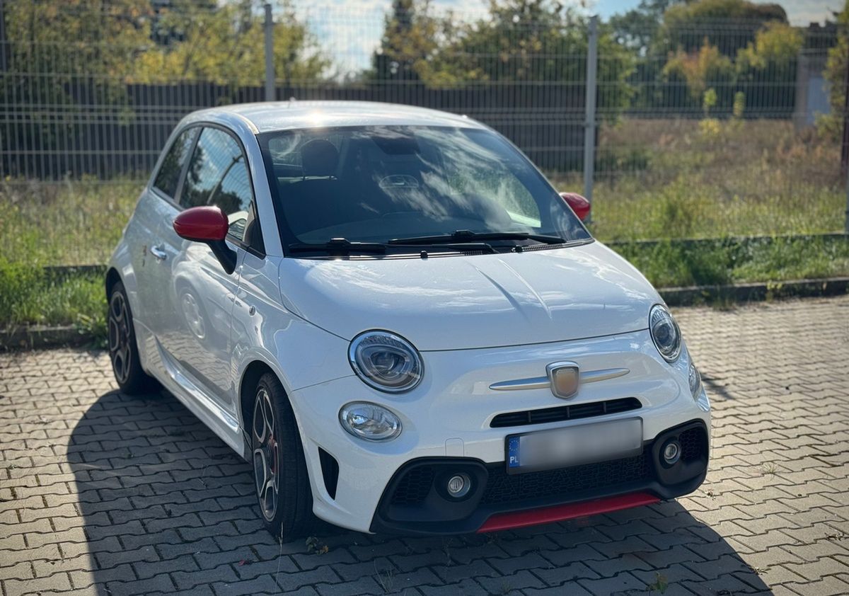 Skok na Fiata w Pile: złodzieje w recydywie zatrzymani przez policję