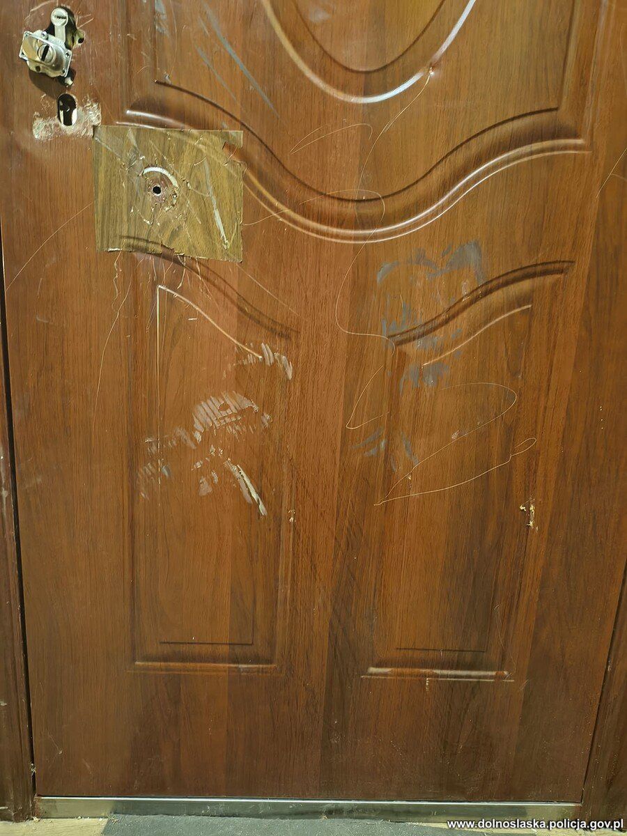 Zemsta nie trafiła pod właściwy adres. Szybka akcja policji i kosztowna pomyłka