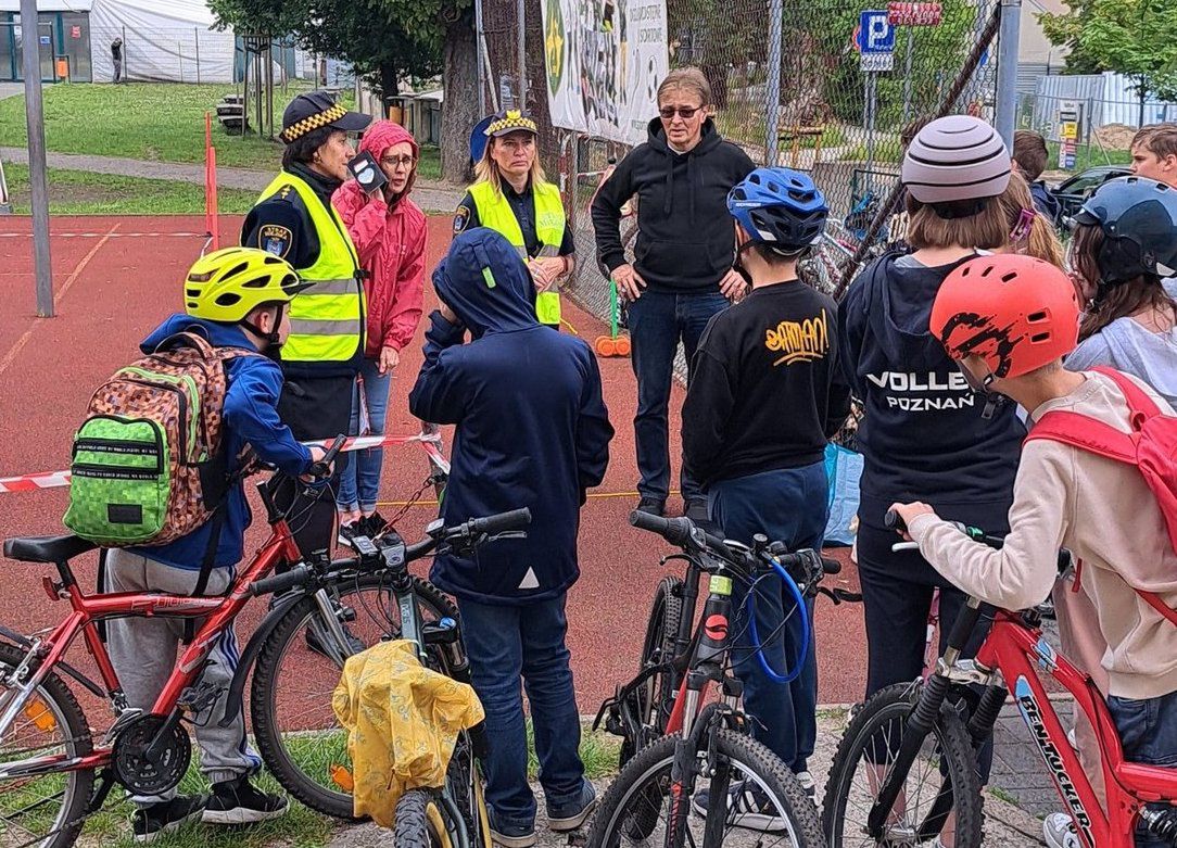 Pierwsza samodzielna jazda? Poznań uczy dzieci, jak robić to bezpiecznie