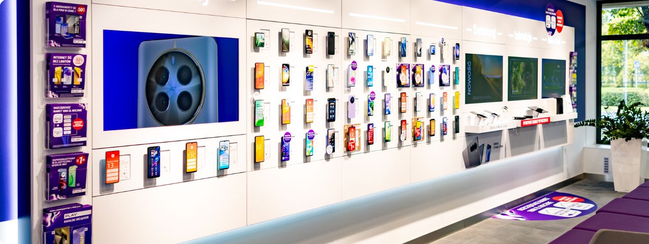 Wiosenne promocje cash back na smartfony w Play. Klienci mogą odzyskać nawet 1000 zł