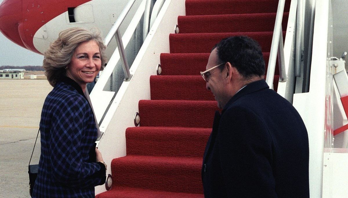 Żona skandalisty. Historia królowej Hiszpanii Zofii