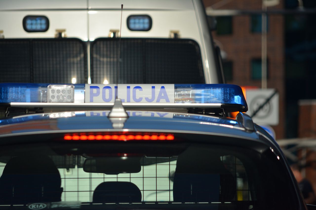 Poranny alarm na drogach powiatu staszowskiego. Dwóch kierowców wsiadło za kółko po alkoholu