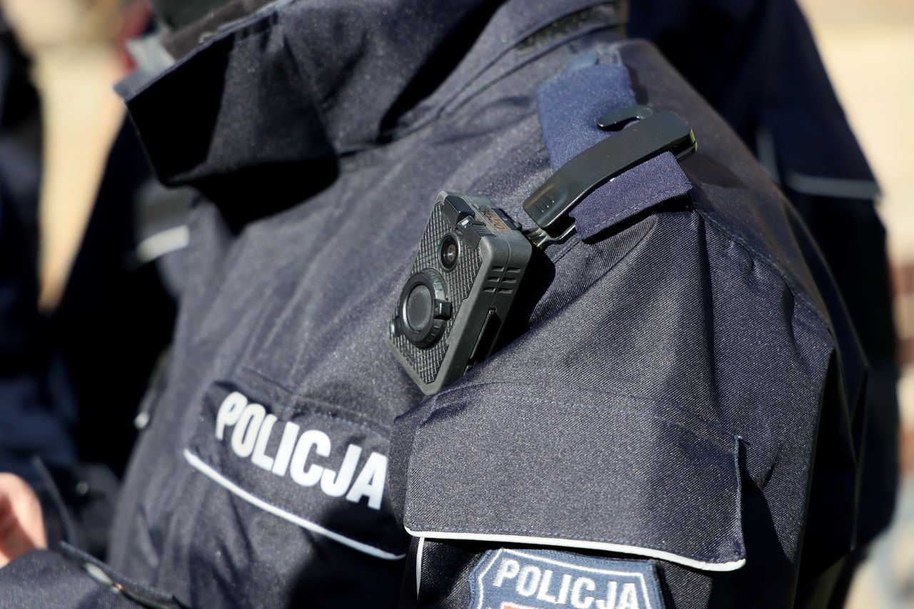 Kradzież plecaka w Ostrowcu Świętokrzyskim. Straty oszacowano na 280 złotych