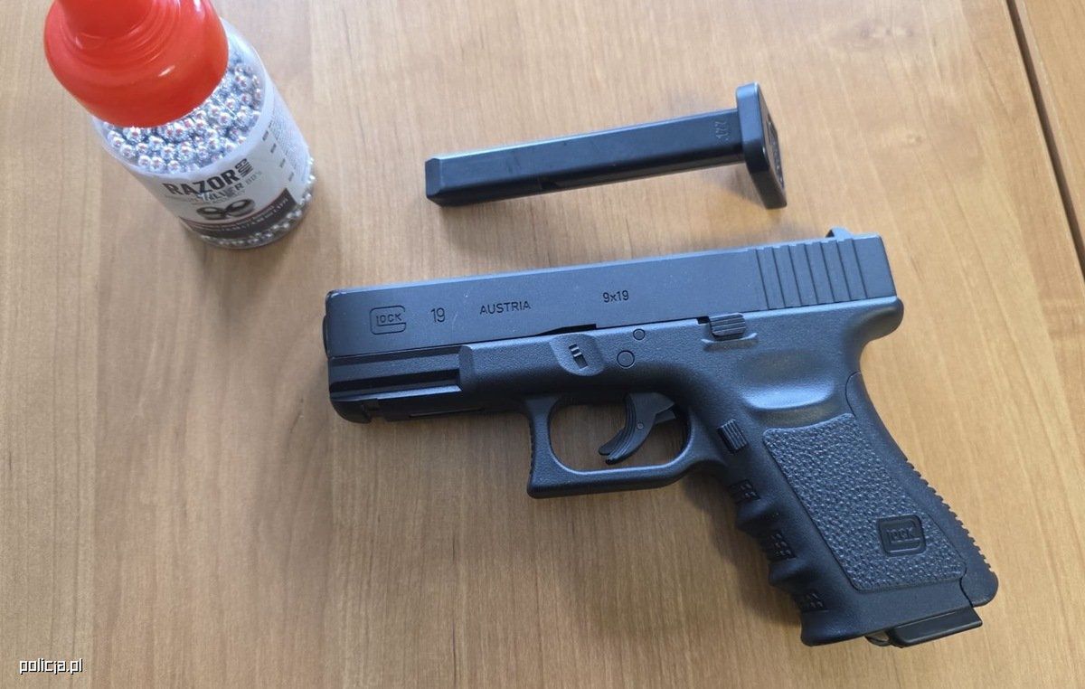 Strzał w tył głowy po groźbach. 44-latek zatrzymany przez policję