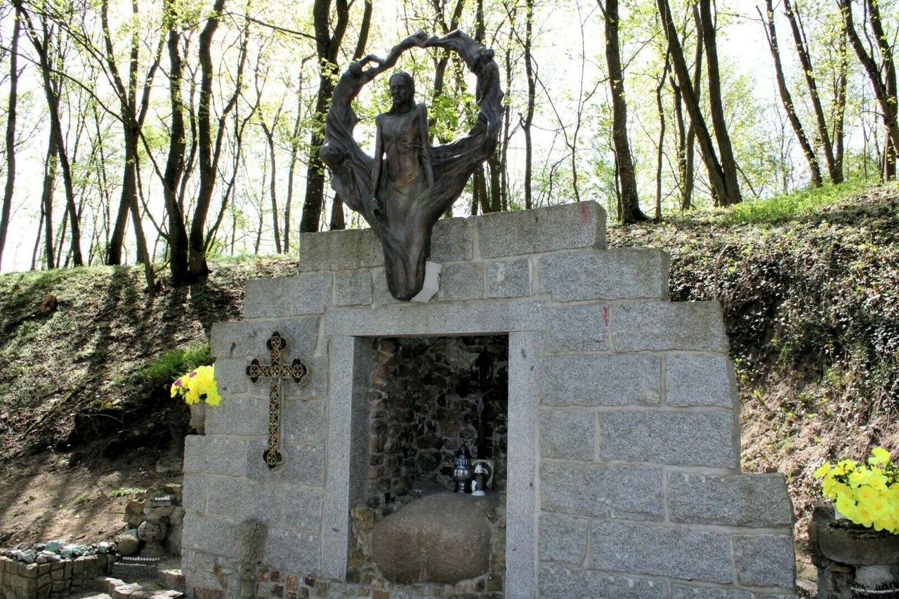 Kalwaria Ujska – miejsce, gdzie przyroda spotyka się z historią