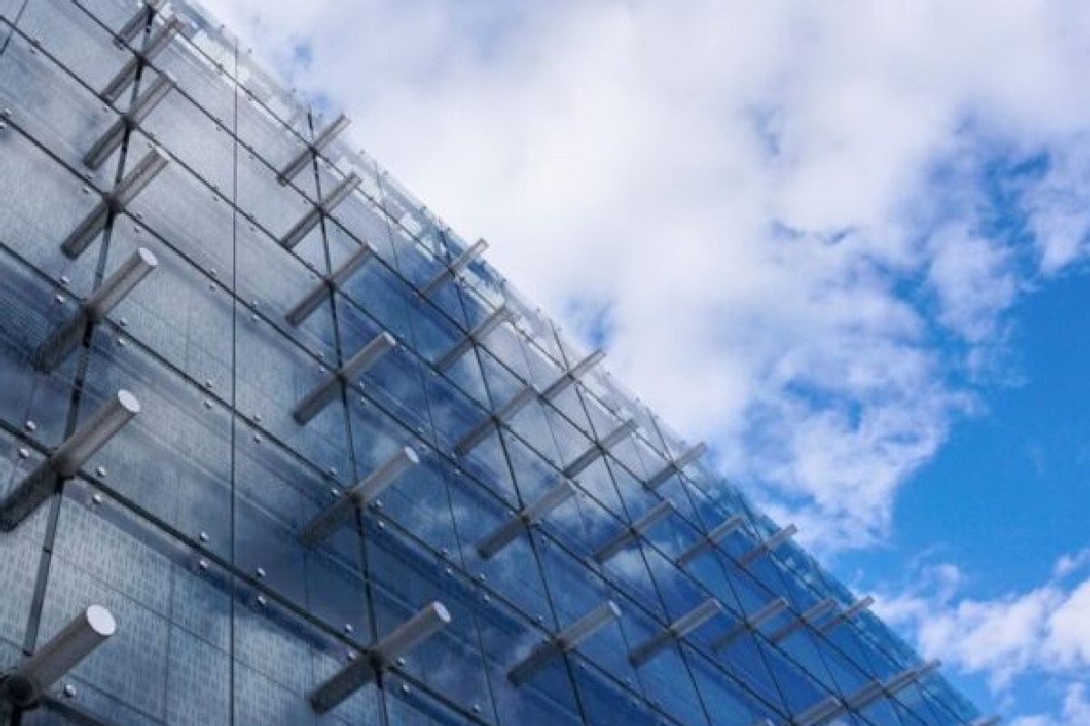 Nie tylko konwersje. Czy starsze biurowce dostaną nowe życie?