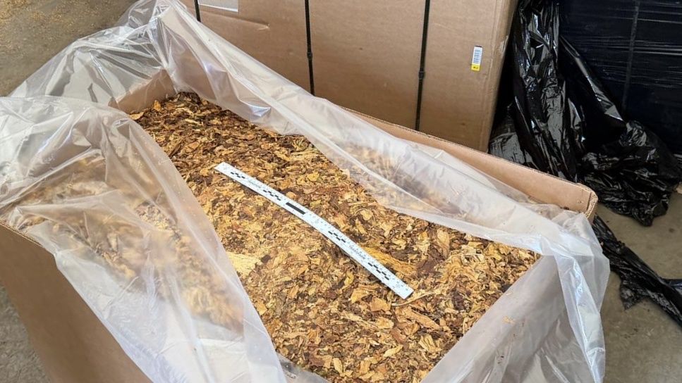 Tajna fabryka papierosów rozbita. Milionowe straty dla państwa i tony tytoniu w rękach służb