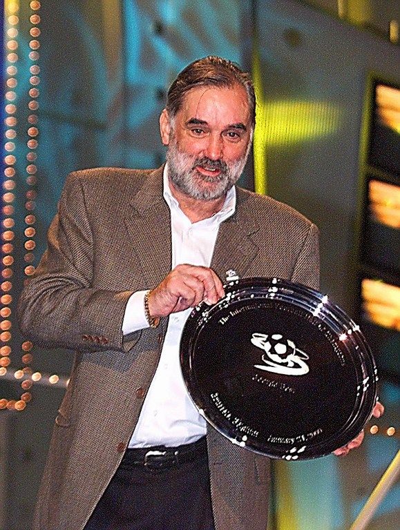10 lat po śmierci George'a Besta. 