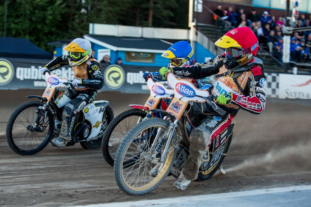 Roberta Costa Racing Championship: Rewelacyjna forma Roberta Lamberta