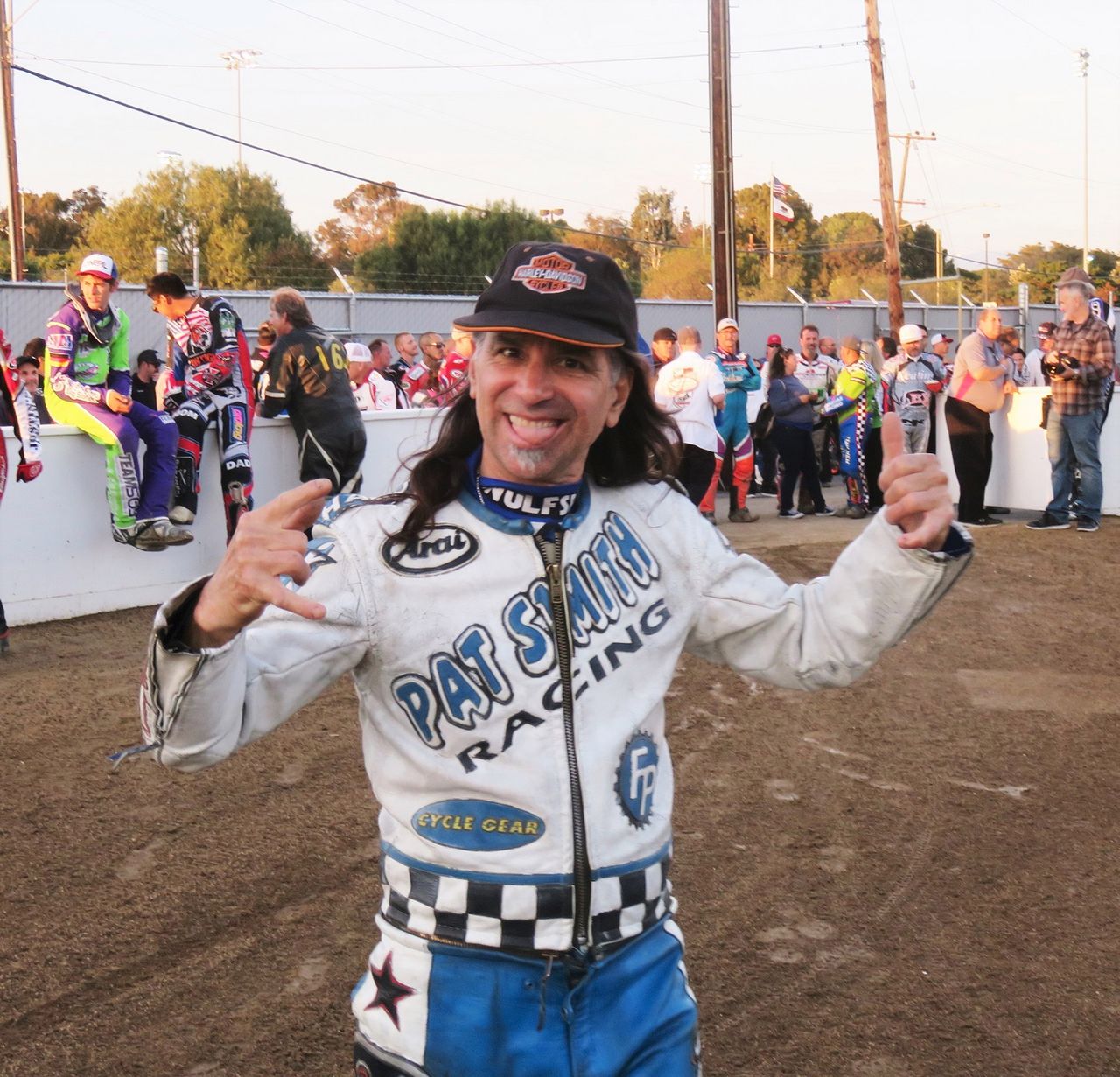 Są po sześćdziesiątce, ale przez cały czas jeżdżą. To najstarsi czynni żużlowcy na świecie