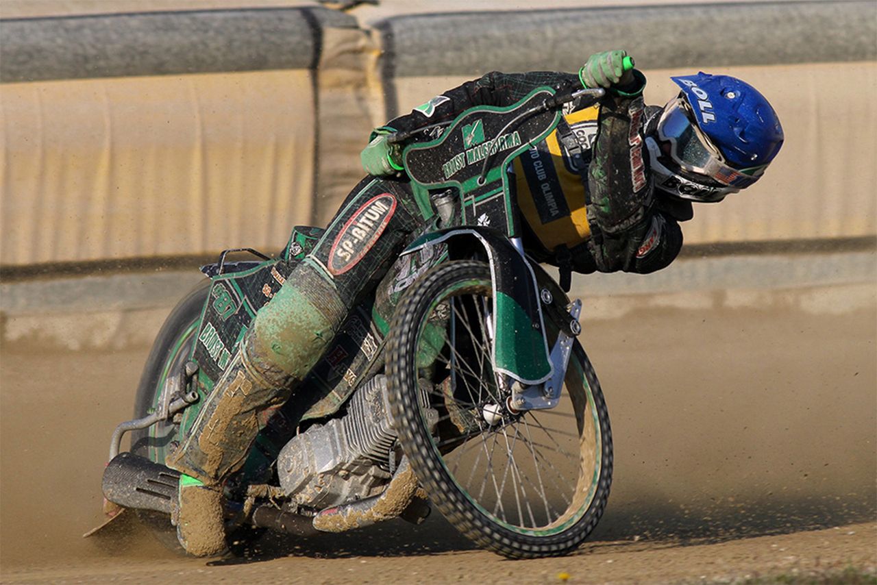 Żużel. Koszmarny wypadek w Poole. Pokazał swoje zdjęcie. Wyglądał, jak po ciężkim nokaucie