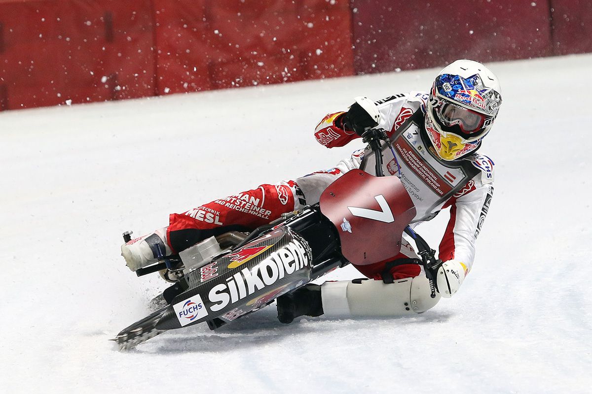 Tłumy kibiców na stadionie w Austrii. Faworyt gospodarzy nie zawiódł