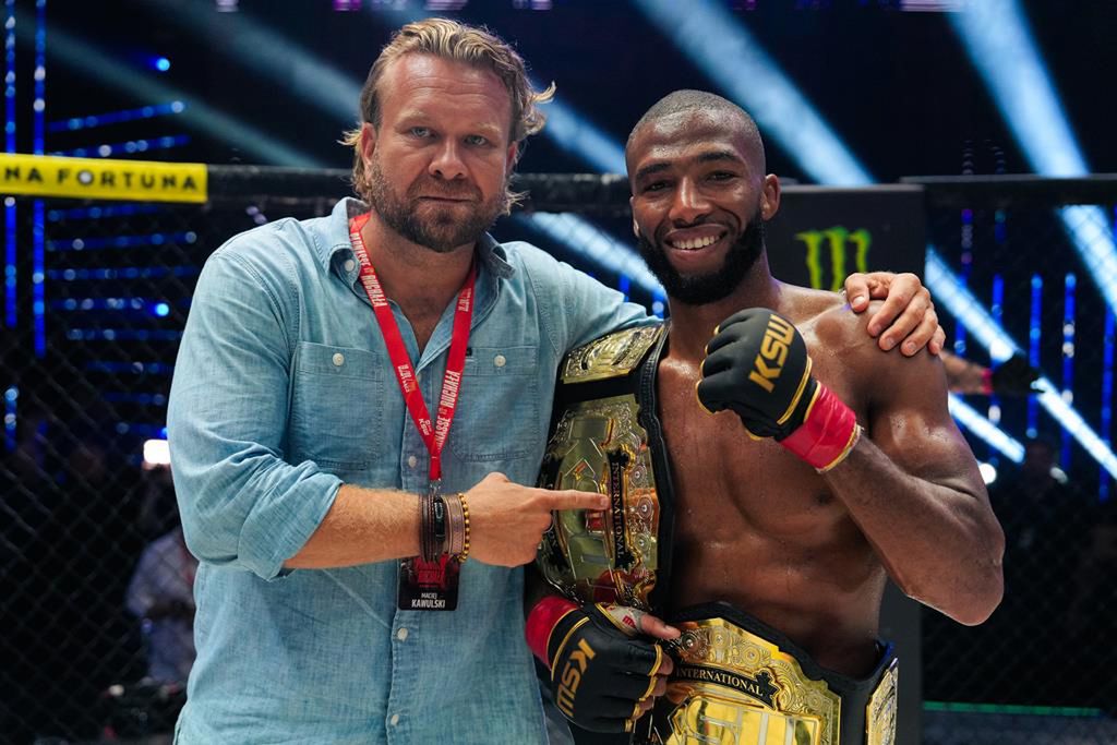 "Po podboju Europy czas na podbój świata". Mistrz KSW stoczy pojedynek w USA