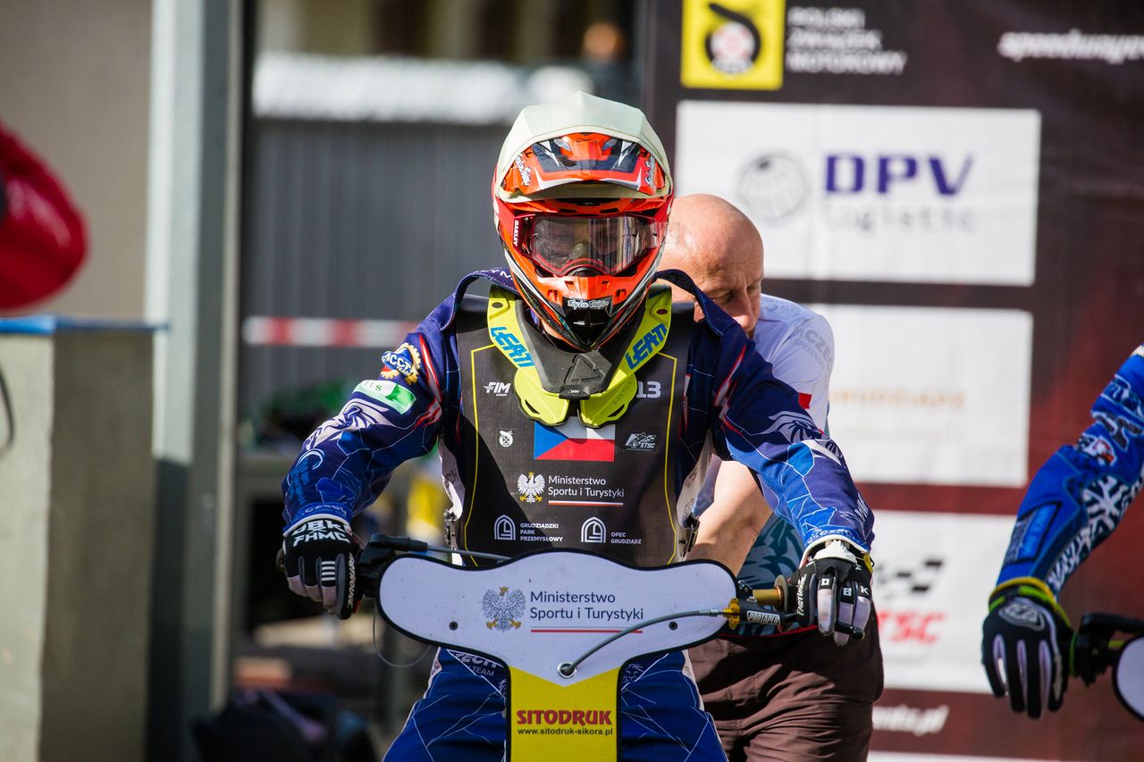 Żużel. Zadzwonił do sędziego. Ten zmienił decyzję i go wykluczył